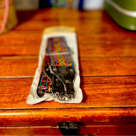 Carry-All Camera Strap - Picture 2 of 7